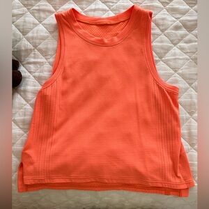 Lululemon-Train To Be Tank